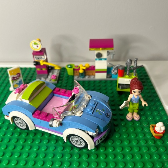 LEGO Friends 41091 Mia’s Roadster Incomplete – Missing 2 Pieces - Picture 2 of 4